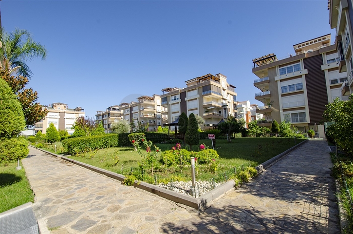 Квартира 3+1 с мебелью в комплексе в 5 минутах от моря