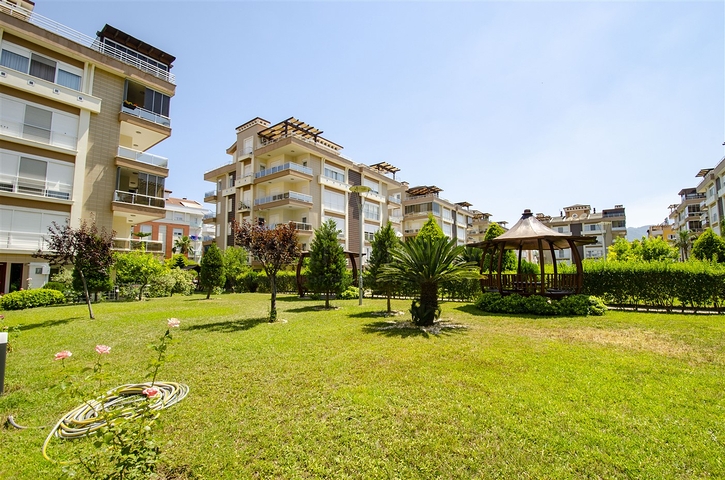 Квартира 3+1 с мебелью в комплексе в 5 минутах от моря