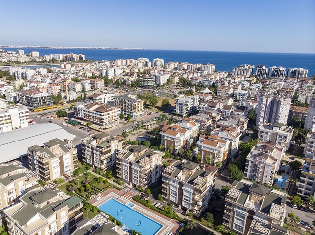 Квартира 3+1 с мебелью в комплексе в 5 минутах от моря