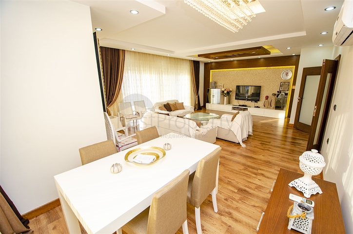 Квартира 3+1 с мебелью в комплексе в 5 минутах от моря