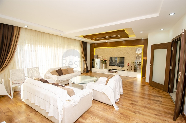 Квартира 3+1 с мебелью в комплексе в 5 минутах от моря