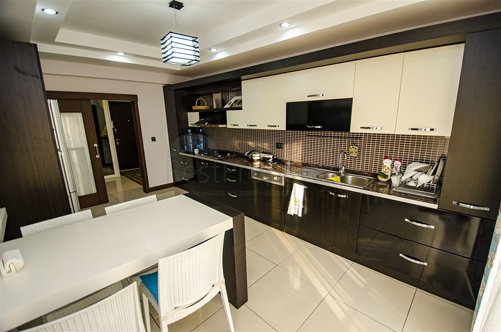 Квартира 3+1 с мебелью в комплексе в 5 минутах от моря