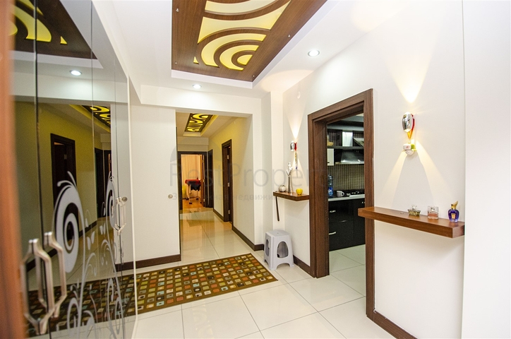 Квартира 3+1 с мебелью в комплексе в 5 минутах от моря