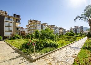 Квартира 3+1 с мебелью в комплексе в 5 минутах от моря