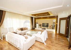 Квартира 3+1 с мебелью в комплексе в 5 минутах от моря