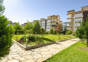 Квартира 3+1 с мебелью в комплексе в 5 минутах от моря