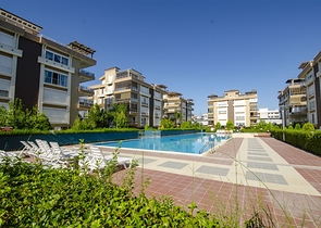 Квартира 3+1 с мебелью в комплексе в 5 минутах от моря