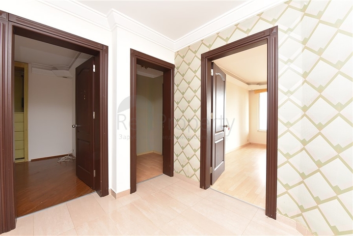 Вилла 4+1 с собственным садом, в центральном районе Алании