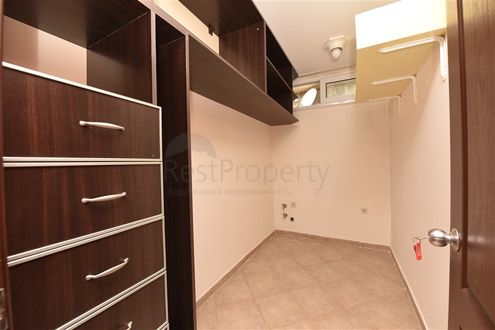 Вилла 4+1 с собственным садом, в центральном районе Алании