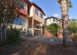 Вилла 4+1 с собственным садом, в центральном районе Алании