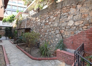 Вилла 4+1 с собственным садом, в центральном районе Алании