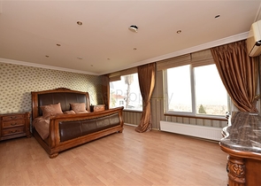 Вилла 4+1 с собственным садом, в центральном районе Алании