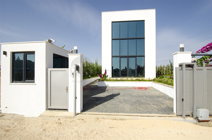 Отдельностоящая вилла 3+1 в  самом центре Белека 