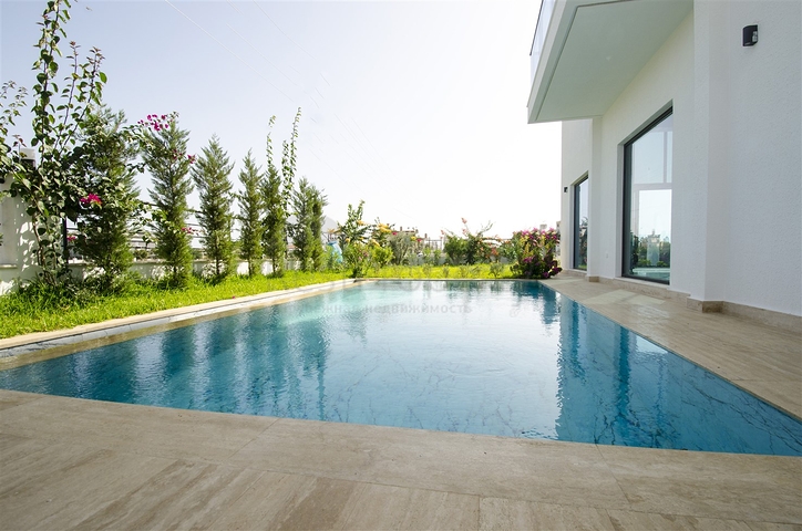 Отдельностоящая вилла 3+1 в  самом центре Белека 