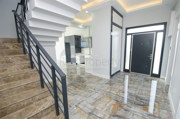 Отдельностоящая вилла 3+1 в  самом центре Белека 