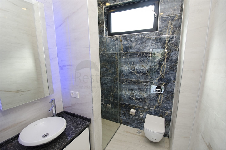 Отдельностоящая вилла 3+1 в  самом центре Белека 