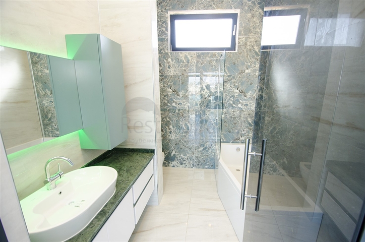 Отдельностоящая вилла 3+1 в  самом центре Белека 