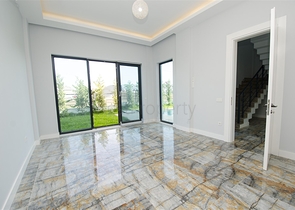 Отдельностоящая вилла 3+1 в  самом центре Белека 