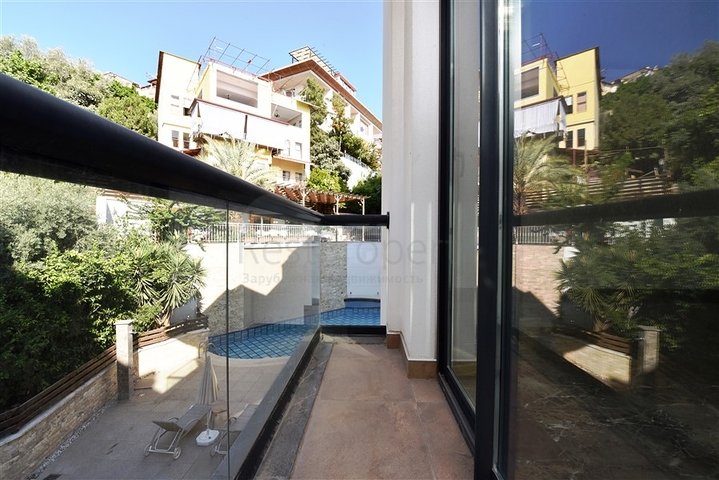 Апартаменты в центре Алании с панорамным видом