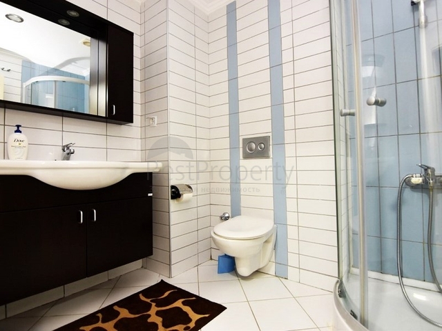 Трехкомнатная квартира с мебелью в комплексе с инфраструктурой