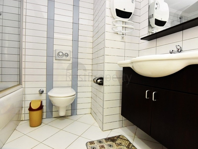 Трехкомнатная квартира с мебелью в комплексе с инфраструктурой