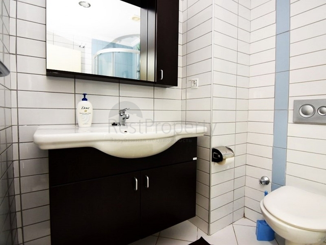 Трехкомнатная квартира с мебелью в комплексе с инфраструктурой