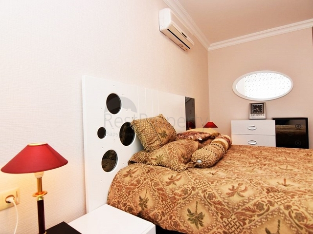 Трехкомнатная квартира с мебелью в комплексе с инфраструктурой