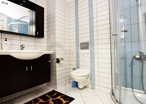 Трехкомнатная квартира с мебелью в комплексе с инфраструктурой