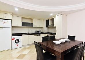 Трехкомнатная квартира с мебелью в комплексе с инфраструктурой