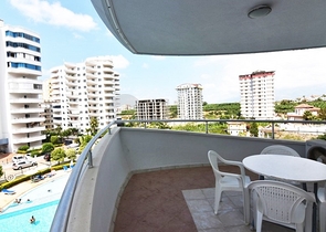 Трехкомнатная квартира с мебелью в комплексе с инфраструктурой