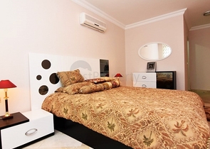 Трехкомнатная квартира с мебелью в комплексе с инфраструктурой