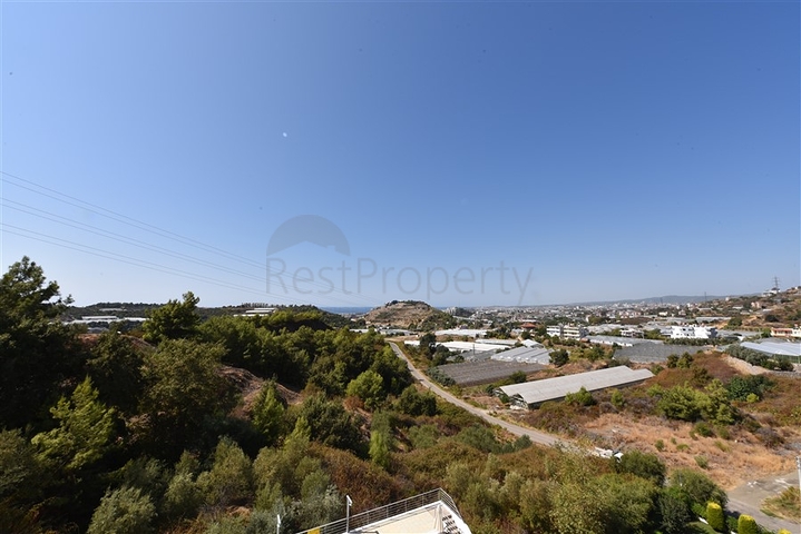 Пентхаус в жилом комплексе 3+1, в Конаклы