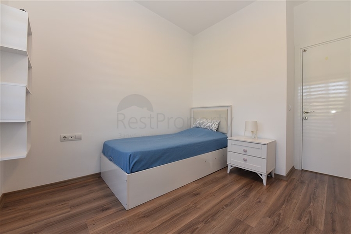 Пентхаус в жилом комплексе 3+1, в Конаклы