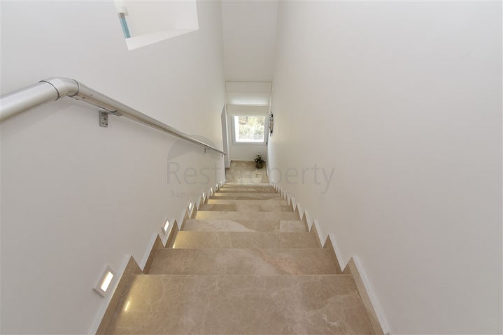 Пентхаус в жилом комплексе 3+1, в Конаклы