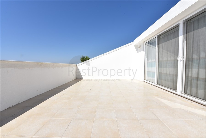 Пентхаус в жилом комплексе 3+1, в Конаклы