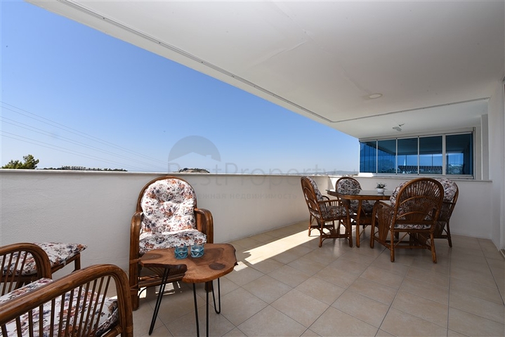 Пентхаус в жилом комплексе 3+1, в Конаклы