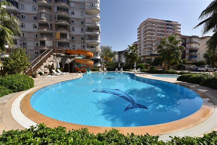 Шикарная квартира 2+1 с мебелью в 100 м от моря в районе Махмутлар, Алания