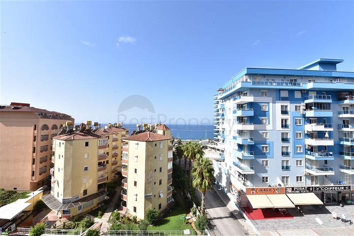 Шикарная квартира 2+1 с мебелью в 100 м от моря в районе Махмутлар, Алания