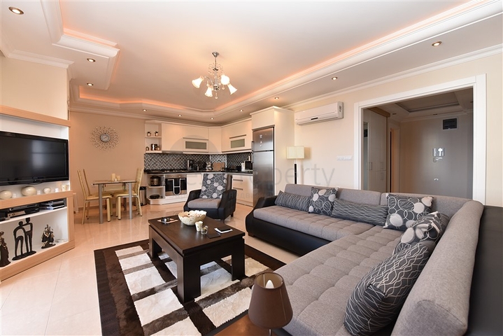 Шикарная квартира 2+1 с мебелью в 100 м от моря в районе Махмутлар, Алания