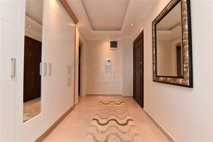 Шикарная квартира 2+1 с мебелью в 100 м от моря в районе Махмутлар, Алания