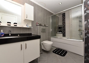 Шикарная квартира 2+1 с мебелью в 100 м от моря в районе Махмутлар, Алания