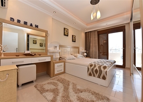 Шикарная квартира 2+1 с мебелью в 100 м от моря в районе Махмутлар, Алания