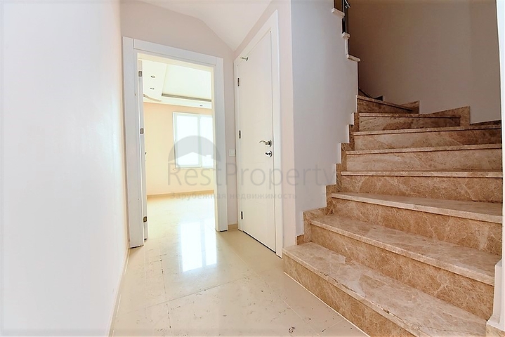 Пентхаус 3+1 в жилом комплексе, в Тосмуре