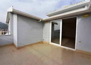 Пентхаус 3+1 в жилом комплексе, в Тосмуре