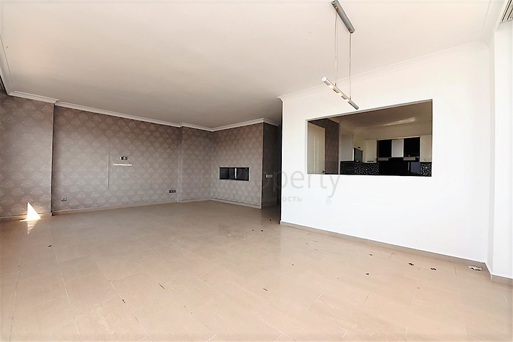 Просторная квартира 3+1 в центре Аланьи с видом на Средиземное море