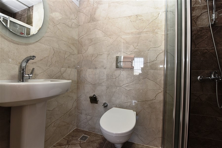 Просторная квартира 3+1 в центре Аланьи с видом на Средиземное море