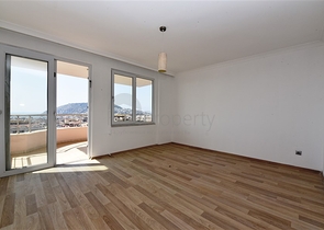 Просторная квартира 3+1 в центре Аланьи с видом на Средиземное море