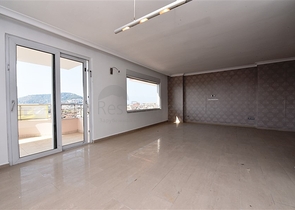 Просторная квартира 3+1 в центре Аланьи с видом на Средиземное море