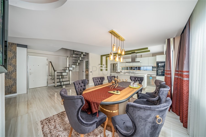 Элитная квартира 3+1 в районе Каргыджак, Алания