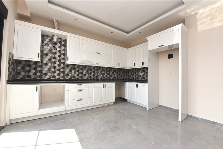 Двухуровневый пентхаус в европейском районе Оба